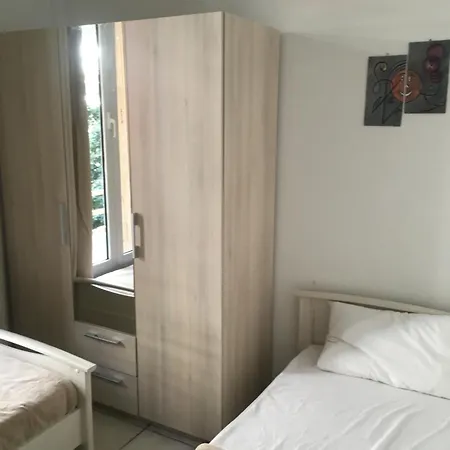 Apartman 50 M De La Et 60 M Carre Au Centre *